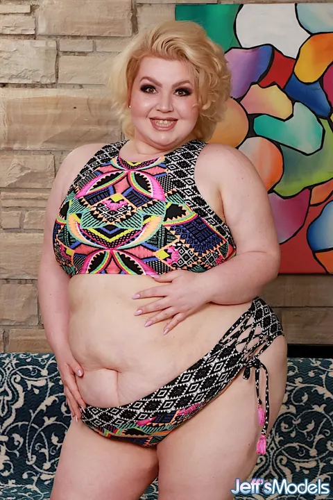 Velma Voodoo: Blonde Ssbbw in Heels Pulls Panties Aside to Show Her Shaved Pussy – photo 2 of 16