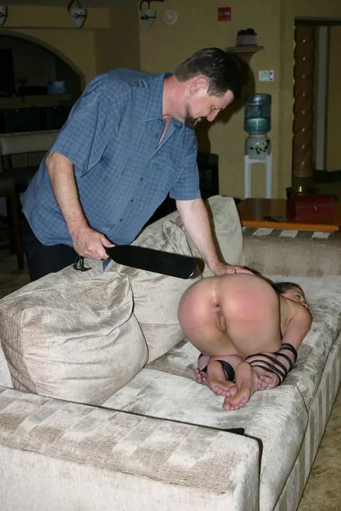 Ten Amorette: Redhead PAWG Tied Up Takes a Dildo and Spreads Her Legs – photo 14 of 15