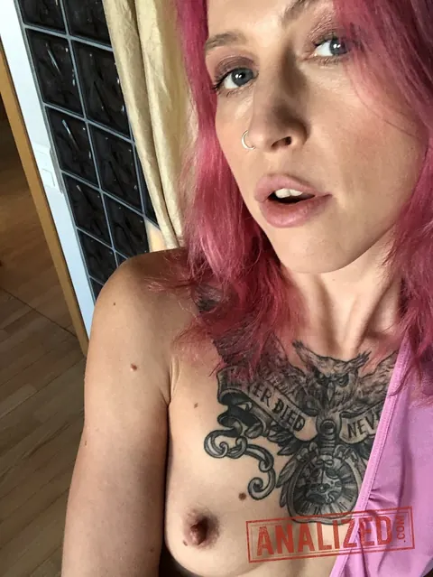 Eva Stone: Blonde and Pink-Haired Mature Women Strip for a Selfie – photo 14 of 20
