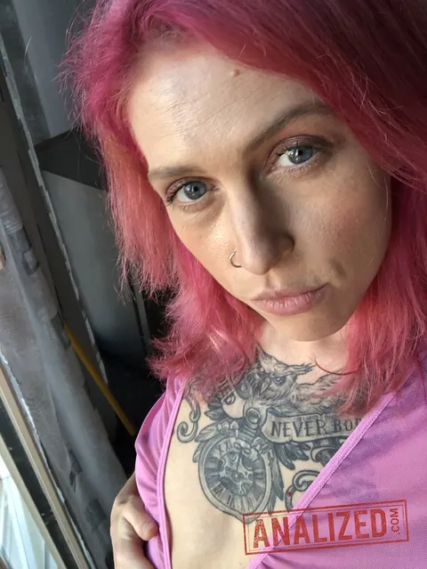Eva Stone: Blonde and Pink-Haired Mature Women Strip for a Selfie – photo 8 of 20