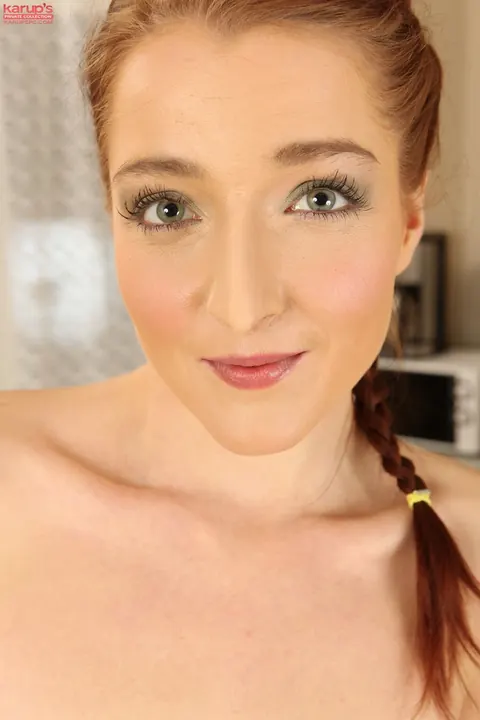Lo Swing: Tall Czech Redhead Undresses to Show Her Natural Tits – photo 21 of 21