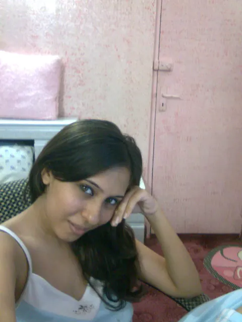 Indian Woman Uncups Saggy Tits and Spreads in the Bathroom – photo 5 of 10