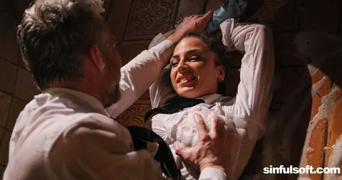 Medusa Porn: Brunette Latina in a Skirt Takes Anal Doggy Style – photo 13 of 21