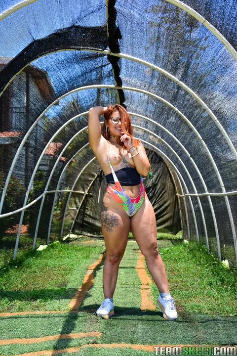 BBW Latina Takes Anal Sex Outdoors – photo 9 of 21