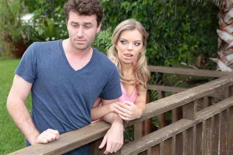 Trisha Parks: Curly Blonde Kisses Her Partner and Gets Fucked Outdoors – photo 11 of 17