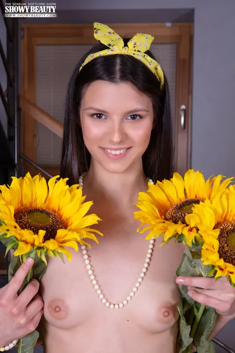 Viola Kat: PAWG Brunette Strips Out of Her Panties and Spreads Wide – photo 20 of 20