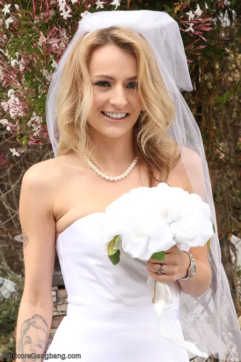 Natasha Starr: Blonde Polish Bride Has Group Sex Outdoors in Her Dress – photo 11 of 20