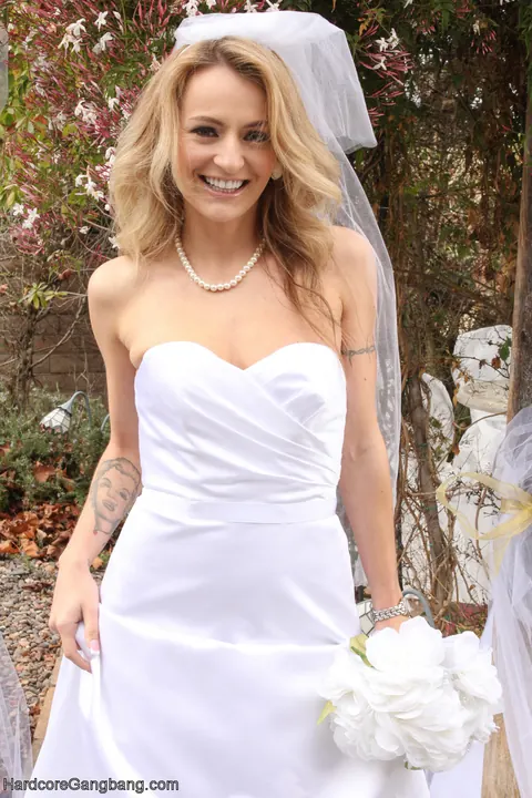 Natasha Starr: Blonde Polish Bride Has Group Sex Outdoors in Her Dress – photo 13 of 20