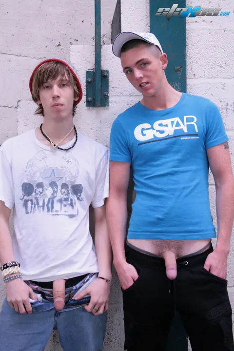 Two Twinks Kiss, Suck and Fuck Hard on the Stairs – photo 5 of 16