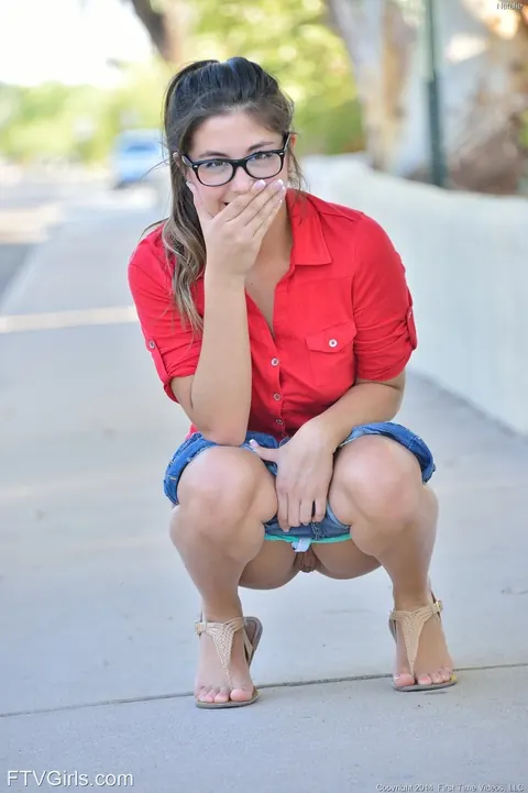 Natalie Monroe: Slim Brunette in Glasses Strips and Fingers Herself Outdoors – photo 7 of 20