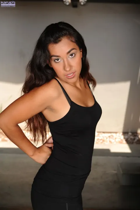 Luzbel Bugatti: Latina in Lingerie and Yoga Pants Spreads for Anal – photo 2 of 21
