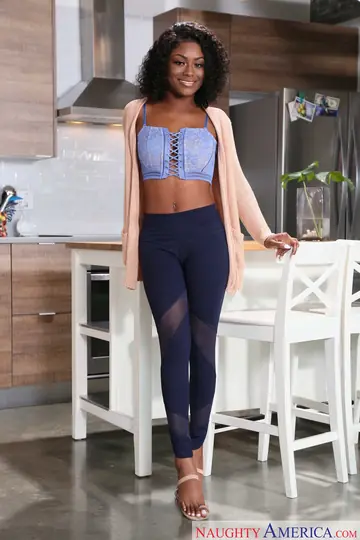 Evi Rei – Curly Ebony Brunette Shows Her Big Tits in High Heels