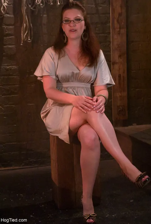 Kimberlee Cline: Busty Brunette in Glasses Gets Bound and Takes a Dildo – photo 3 of 21