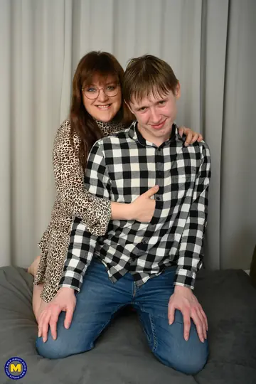 Mature European Woman Gets Fucked and Kissed