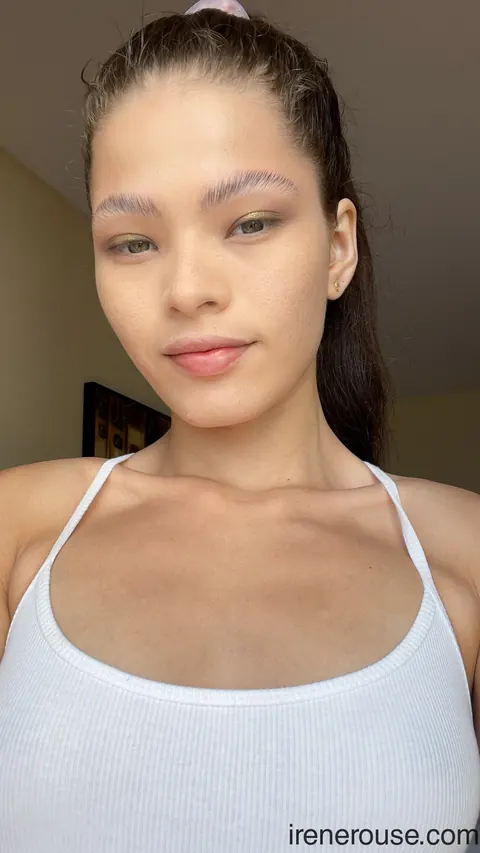 Irene Rouse: Tattooed Latina with Natural Tits Poses Nude in Selfies – photo 15 of 15