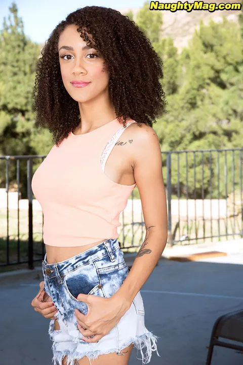 Ariana Aimes: Slim Ebony Babe with Big Natural Tits Spreads Outdoors – photo 1 of 16