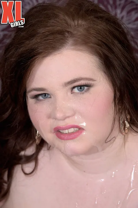 Savana Blue: BBW Brunette Takes a Facial After a Blowjob – photo 13 of 13