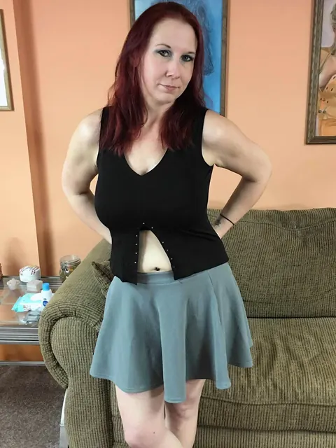 Lia Shayde: Busty Redhead MILF Fingers and Toys Her Pussy – photo 1 of 21