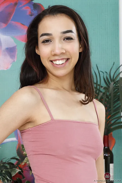 Jackie Rogen: Petite Latina Spreads Her Trimmed Pussy and Shows Piercing – photo 5 of 21