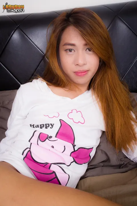 Asian Trans Woman Strips Nude and Poses Arching Her Back – photo 1 of 16