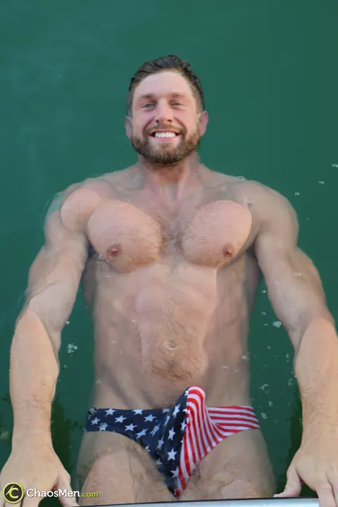 Hairy Brunette Bodybuilder Strips and Poses Nude Outdoors – photo 20 of 20