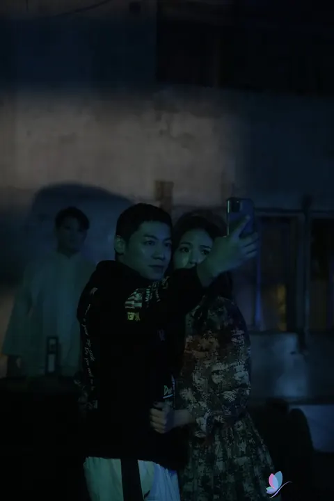 Chinese Woman Rides Him in an Abandoned Building – photo 6 of 21