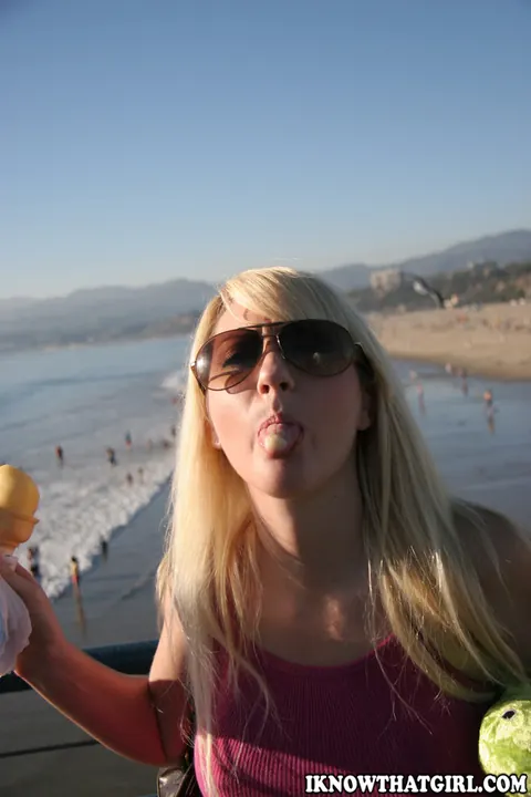 Missy Woods: Thick Blonde in Glasses Shows Her Big Tits and Fucks on the Beach – photo 3 of 16