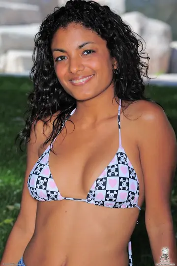 Petite Indian Brunette Spreads Her Hairy Pussy Outdoors