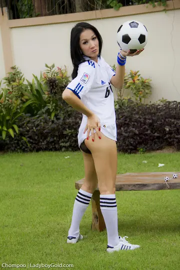 Athletic Thai Trans Woman Strips Off Her Thong Outdoors for Toy Play