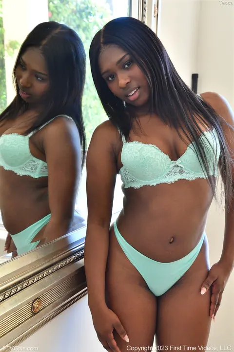 Ebony Babe Strips and Masturbates Before a Mirror – photo 1 of 20
