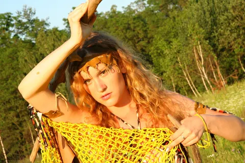 Redhead Peels Off Her Clothes and Poses Nude Outdoors – photo 14 of 14