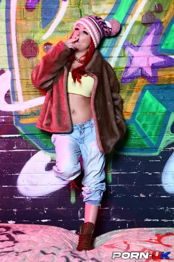 Billie Rae – British Redhead in Lingerie and Jeans Takes BBC Doggy Style