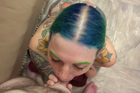 Vibe Ryder: Thick Tattooed MILF Sucks Cock and Fucks Missionary – photo 8 of 21