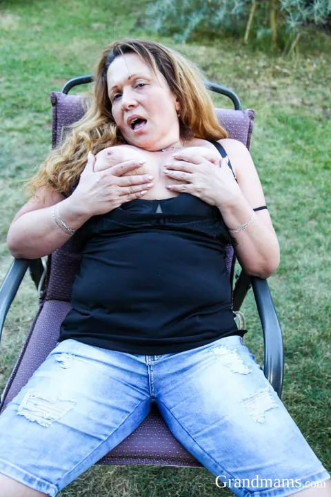 Busty Blonde MILF Bares All and Fingers Her Pussy Outdoors – photo 6 of 20