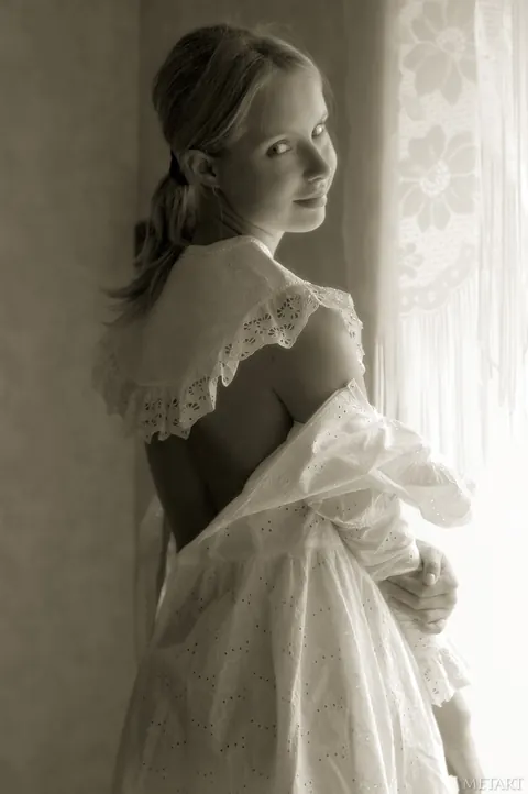 Woman in Stockings Spreads at the Window – photo 10 of 20