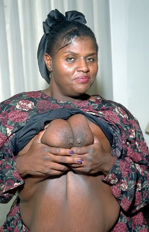 Ebony BBW Gives a Blowjob to Her Skinny Partner – photo 11 of 21