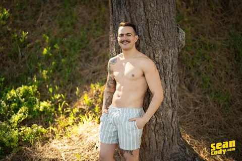 Two Men Give Each Other Blowjobs in a 69 Outdoors – photo 3 of 15