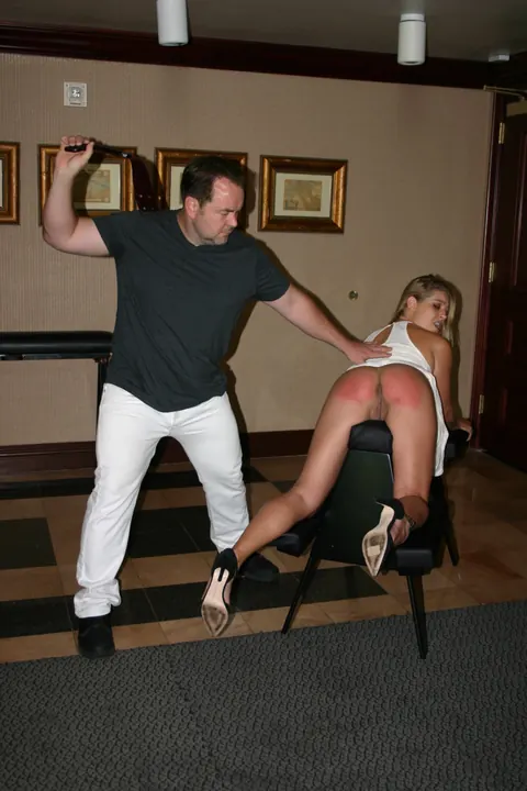 Thick Woman in Heels Gets Fucked and Kissed While Bound – photo 8 of 12