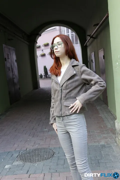 Lagoon Blaze: Tall European Redhead Sucks and Fucks Outdoors in Glasses – photo 3 of 20