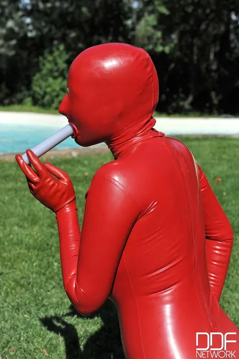 Tall PAWG in Latex Masturbates with a Dildo by the Pool – photo 16 of 21