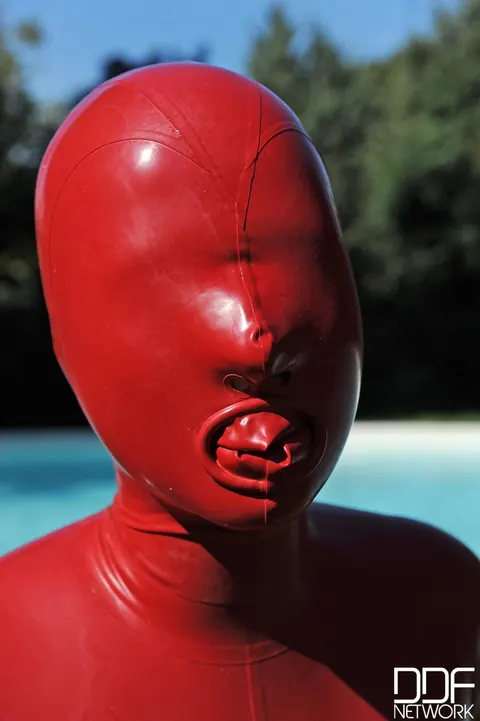 Tall PAWG in Latex Masturbates with a Dildo by the Pool – photo 2 of 21