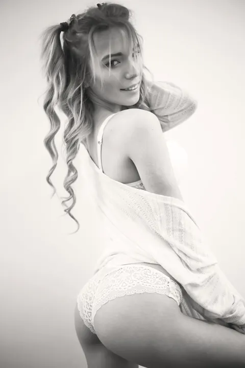 Caroline Mayer: Slim Blonde in Curly Pigtails Strips Out of Her Lingerie – photo 7 of 13
