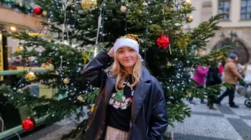 Chloe Chevalier – Thick Blonde Takes Anal Outdoors During the Holidays