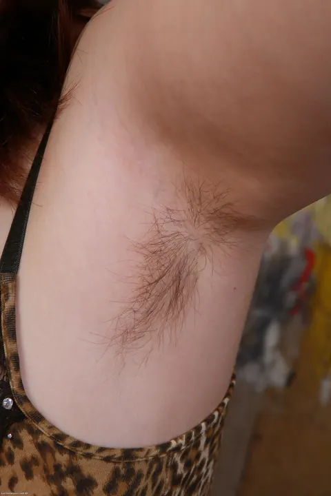 Russian BBW Undresses to Show Her Hairy Bush – photo 2 of 21