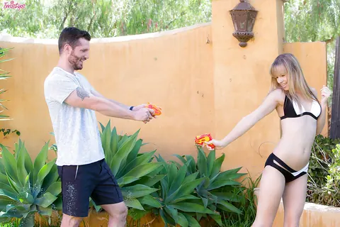 Jillian Janson: Blonde Gives Head and Gets Fucked on a Blanket in the Yard – photo 1 of 16