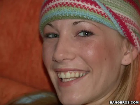 Busty Blonde in Boots Gives a Handjob Before Sex – photo 3 of 21