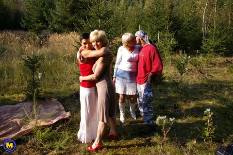 Busty Curvy MILF Has a Threesome Outdoors – photo 1 of 21
