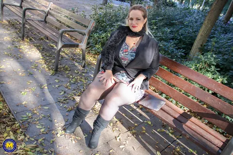 Sophia Lola: Curvy Mature Blonde Reveals Her Big Tits Outdoors – photo 15 of 20