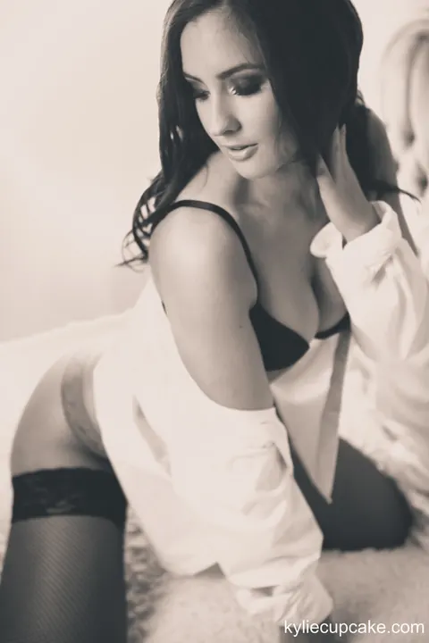 Kylie Cupcake Morgan: Brunette with Big Natural Tits Strips Off Her Lingerie and Stockings – photo 15 of 18