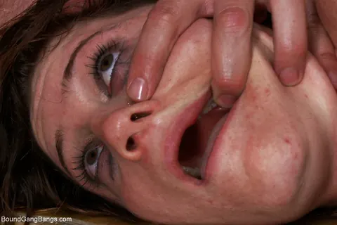 CiCi Rhodes: Tall Redhead Takes Interracial Gangbang in the Bathroom – photo 16 of 16